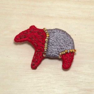 embroidery　バク　手刺繍　tapir beads