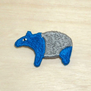 embroidery　手刺繍　バク　tapir